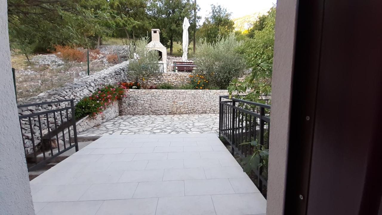 Studio Elvis Plomin Exterior foto